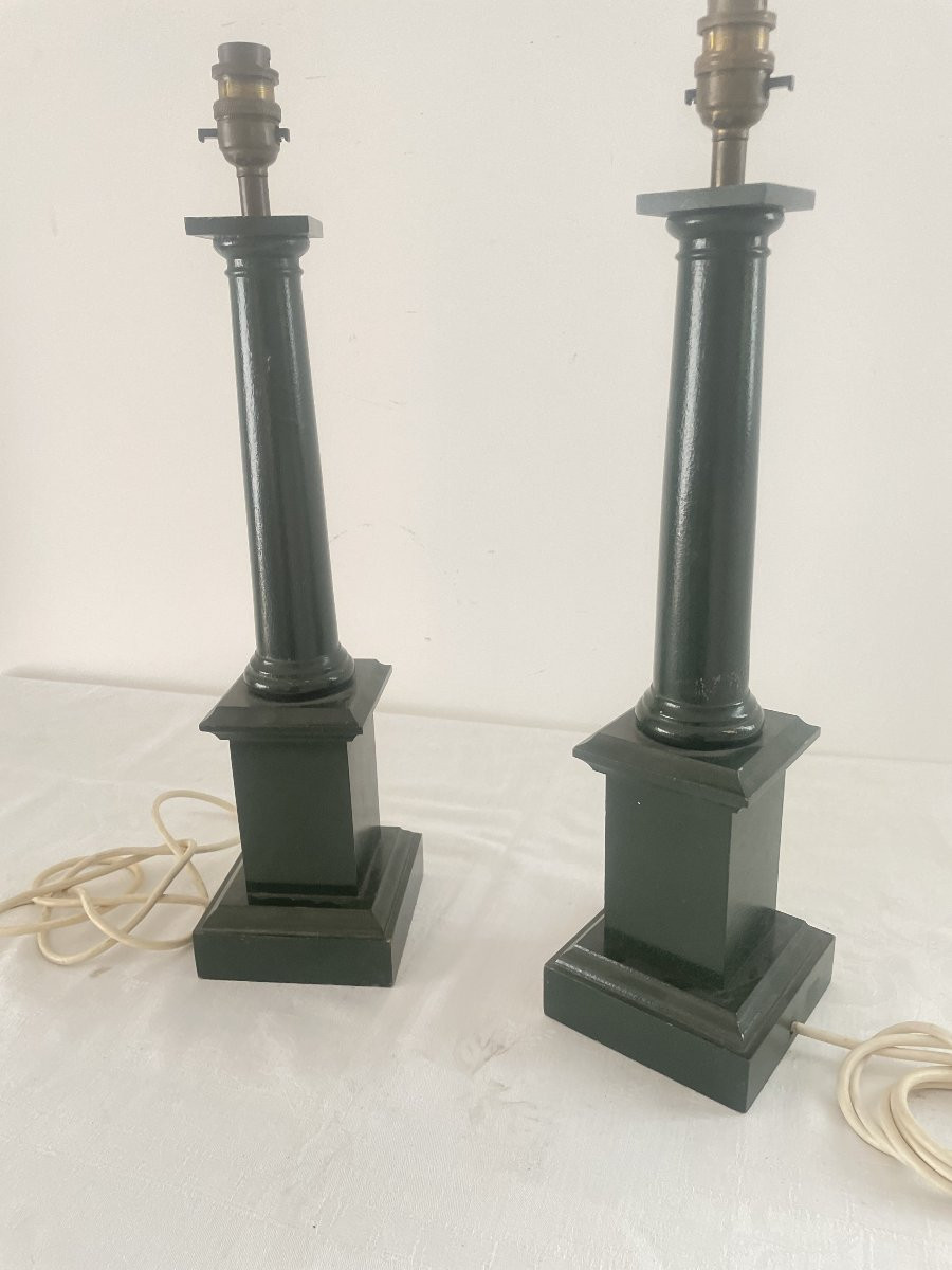 PAIRE DE LAMPES EN BOIS LAQUE VERT-photo-2