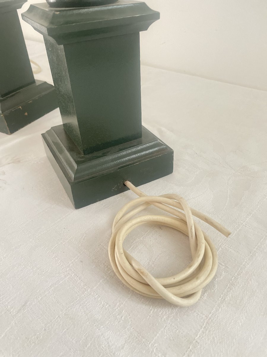 PAIRE DE LAMPES EN BOIS LAQUE VERT-photo-3