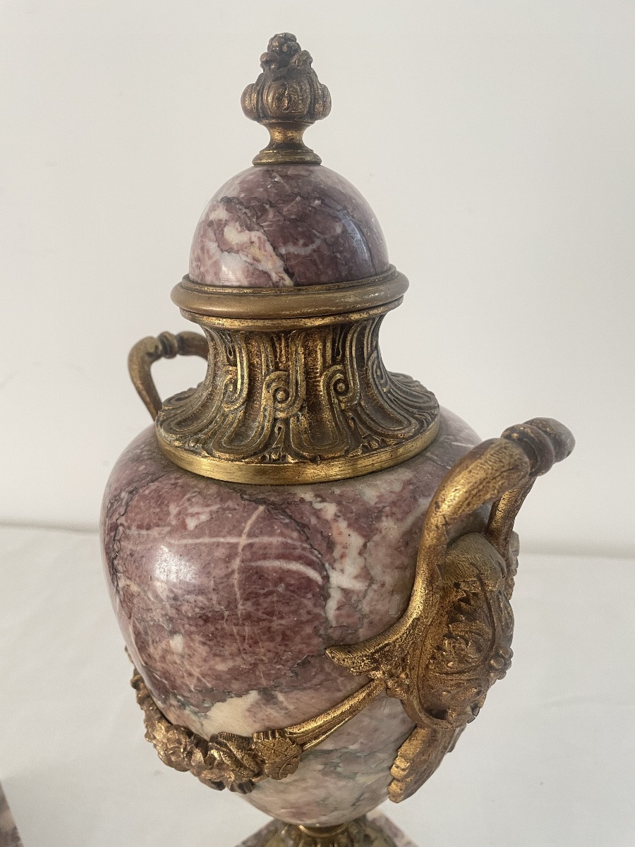 PAIRE DE CASSOLETTES EN MARBRE ET BRONZE XIX SIÈCLE -photo-3