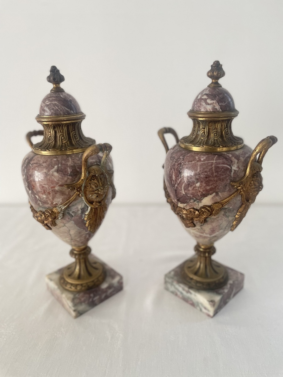 PAIRE DE CASSOLETTES EN MARBRE ET BRONZE XIX SIÈCLE -photo-3