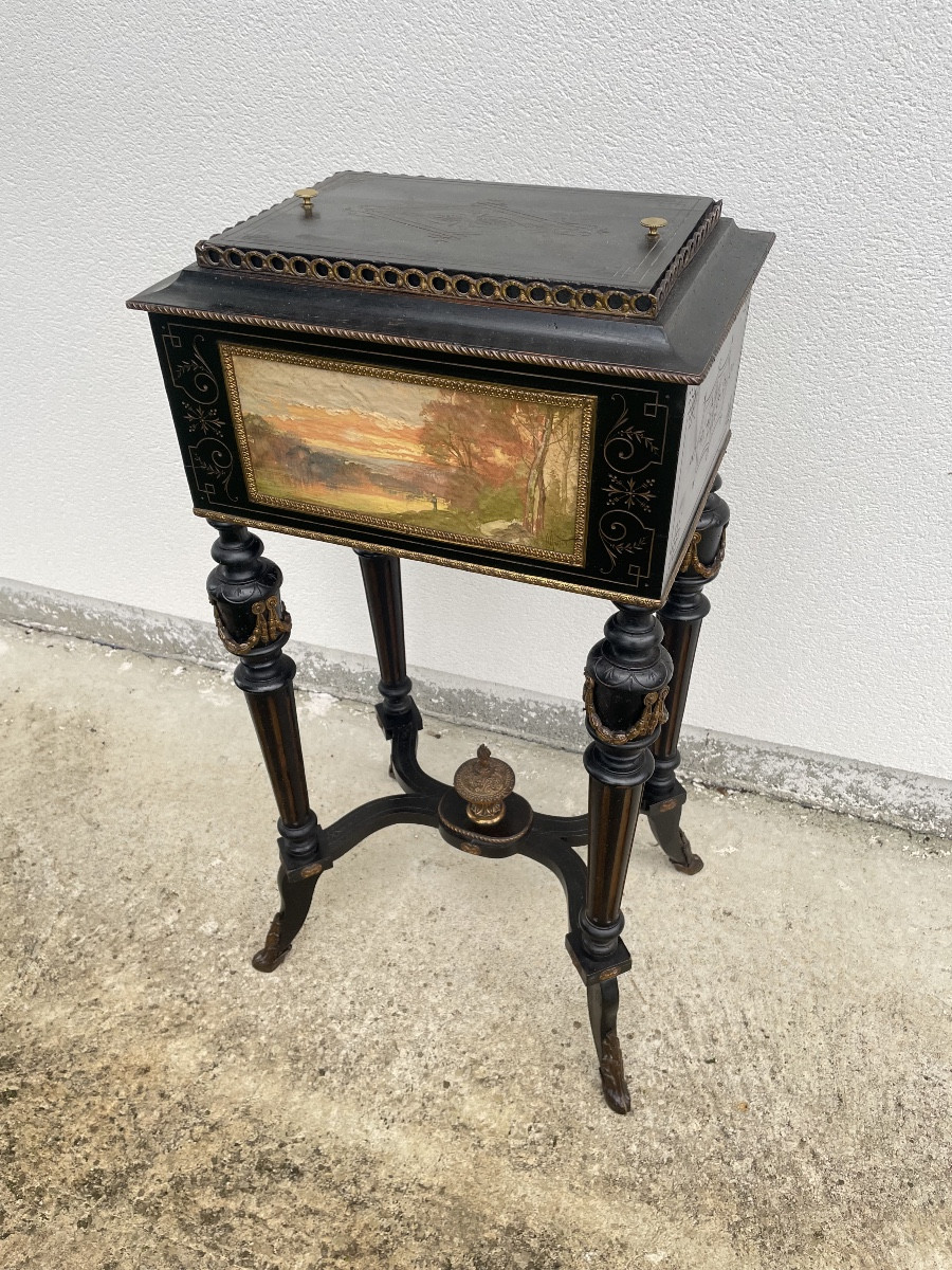 Napoleon III Period Planter 