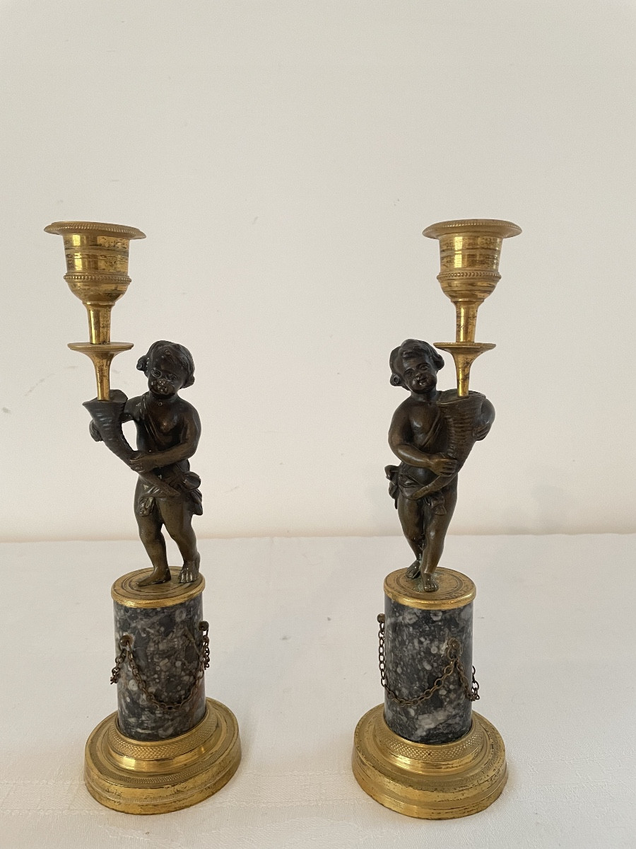 PAIRE DE FLAMBEAUX EN BRONZE ET MARBRE XVIII SIECLE 