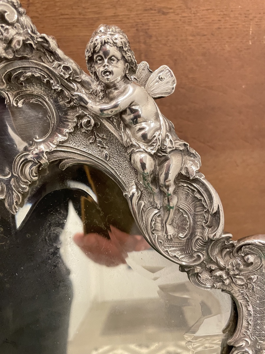 GRAND MIROIR DE TOILETTE EN BRONZE ARGENTÉ À DÉCOR D’ANGELOTS D’ÉPOQUE NAPOLÉON III-photo-4