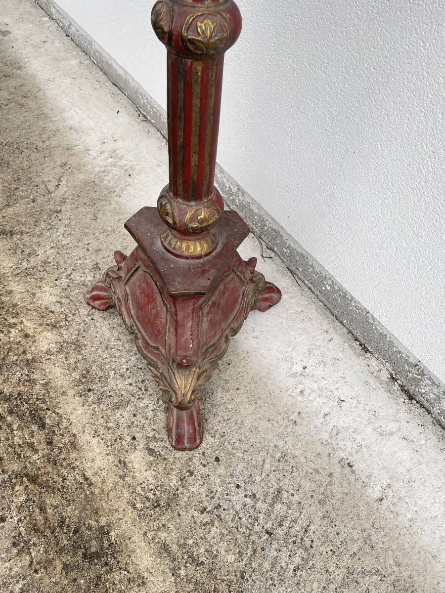 TORCHÈRE EN BOIS SCULPTÉ D’ÉPOQUE XIX SIÈCLE -photo-1