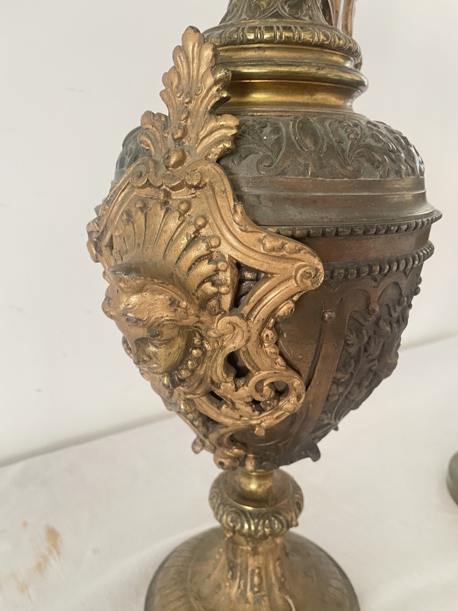 Pair Of Large 19th-century Bronze Ewers -photo-1