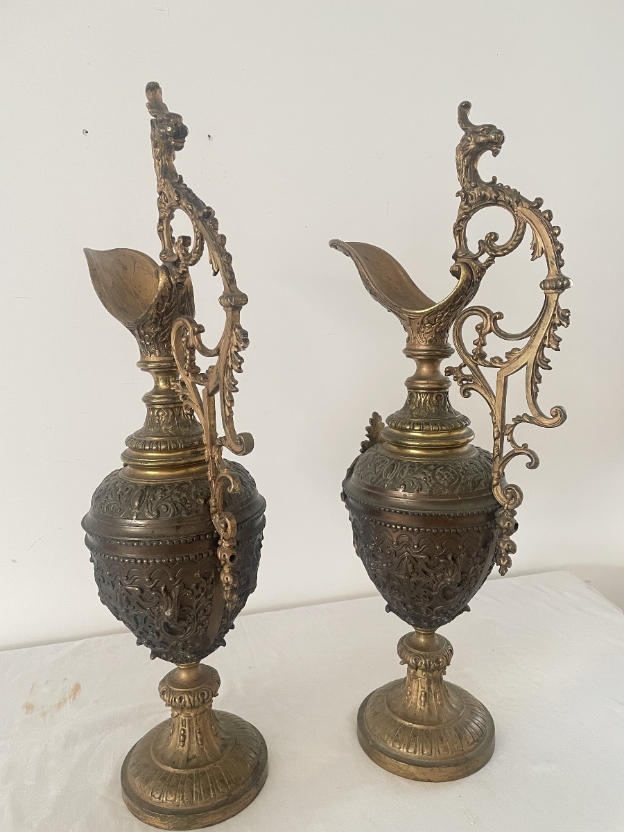 Pair Of Large 19th-century Bronze Ewers -photo-2