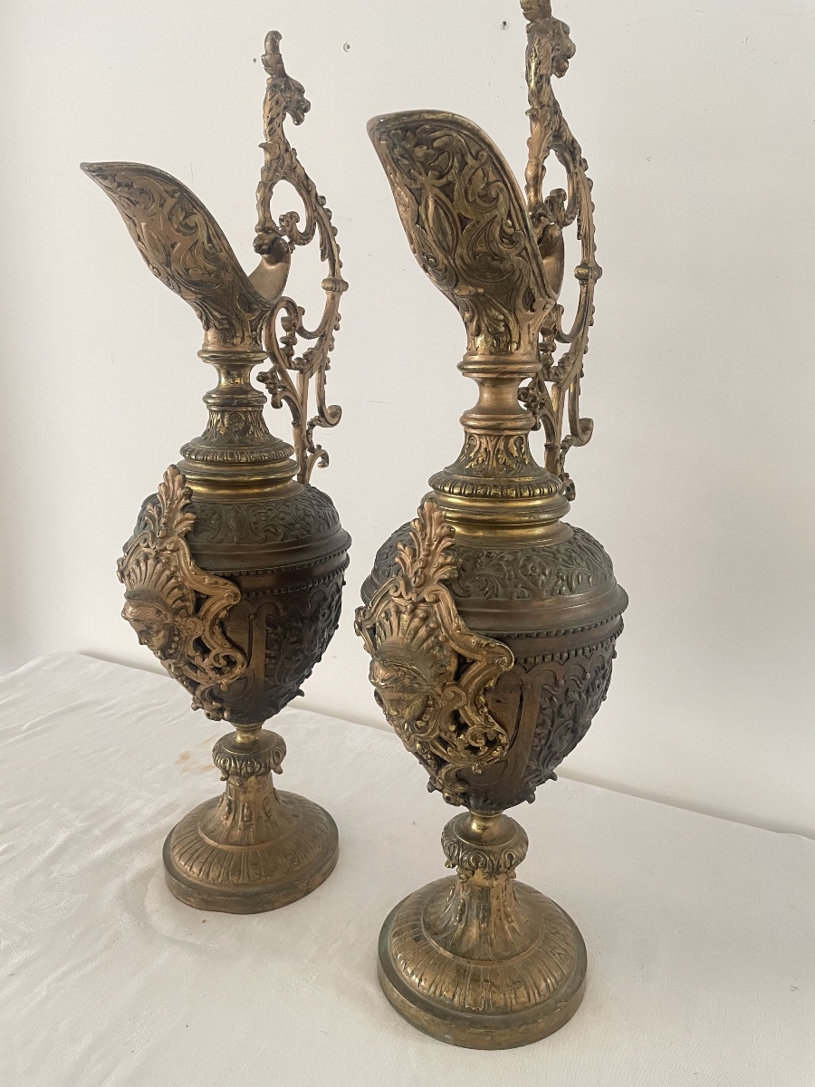 Pair Of Large 19th-century Bronze Ewers -photo-5
