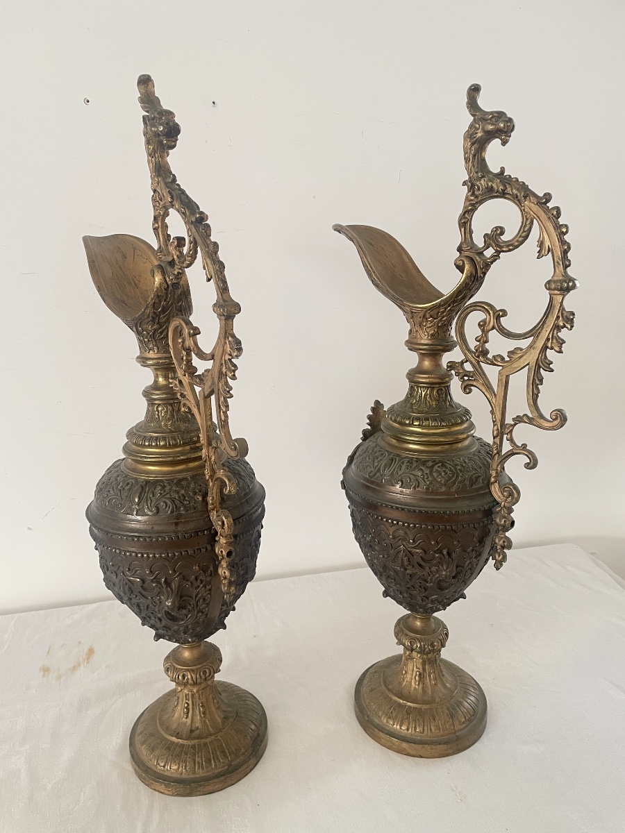 Pair Of Large 19th-century Bronze Ewers -photo-7
