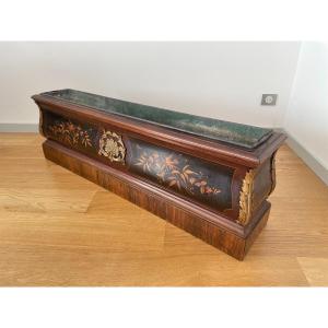 Important Niii Period Planter In Inlaid Mahogany And Bronze