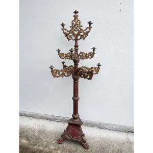 TORCHÈRE EN BOIS SCULPTÉ D’ÉPOQUE XIX SIÈCLE 