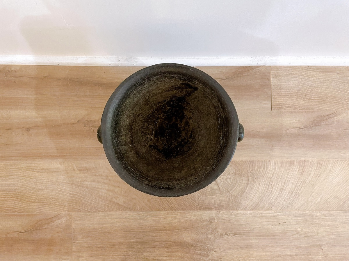 Large 17th Century Cast Iron Mortar-photo-1