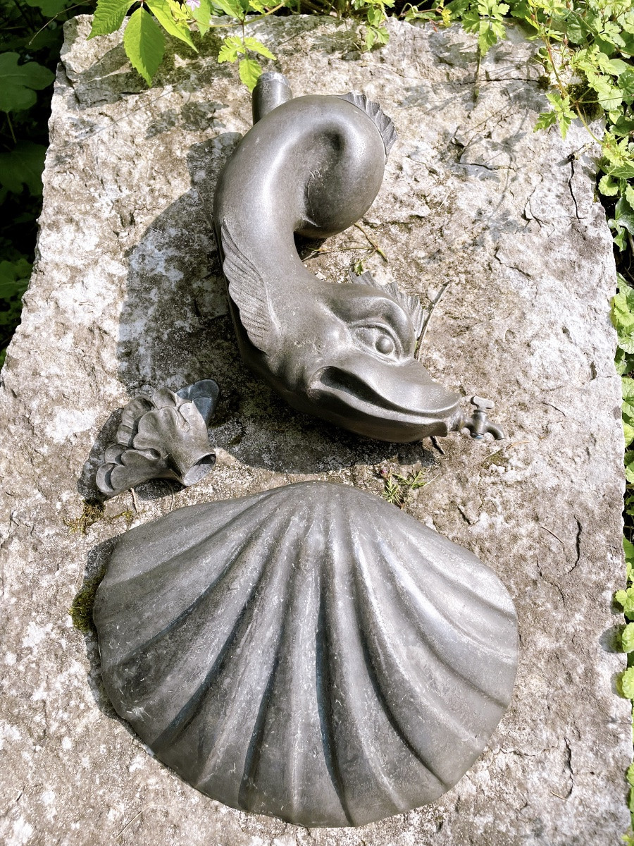 Fontaine murale Dauphin complet avec son bassin en coquille Saint Jacques-photo-3