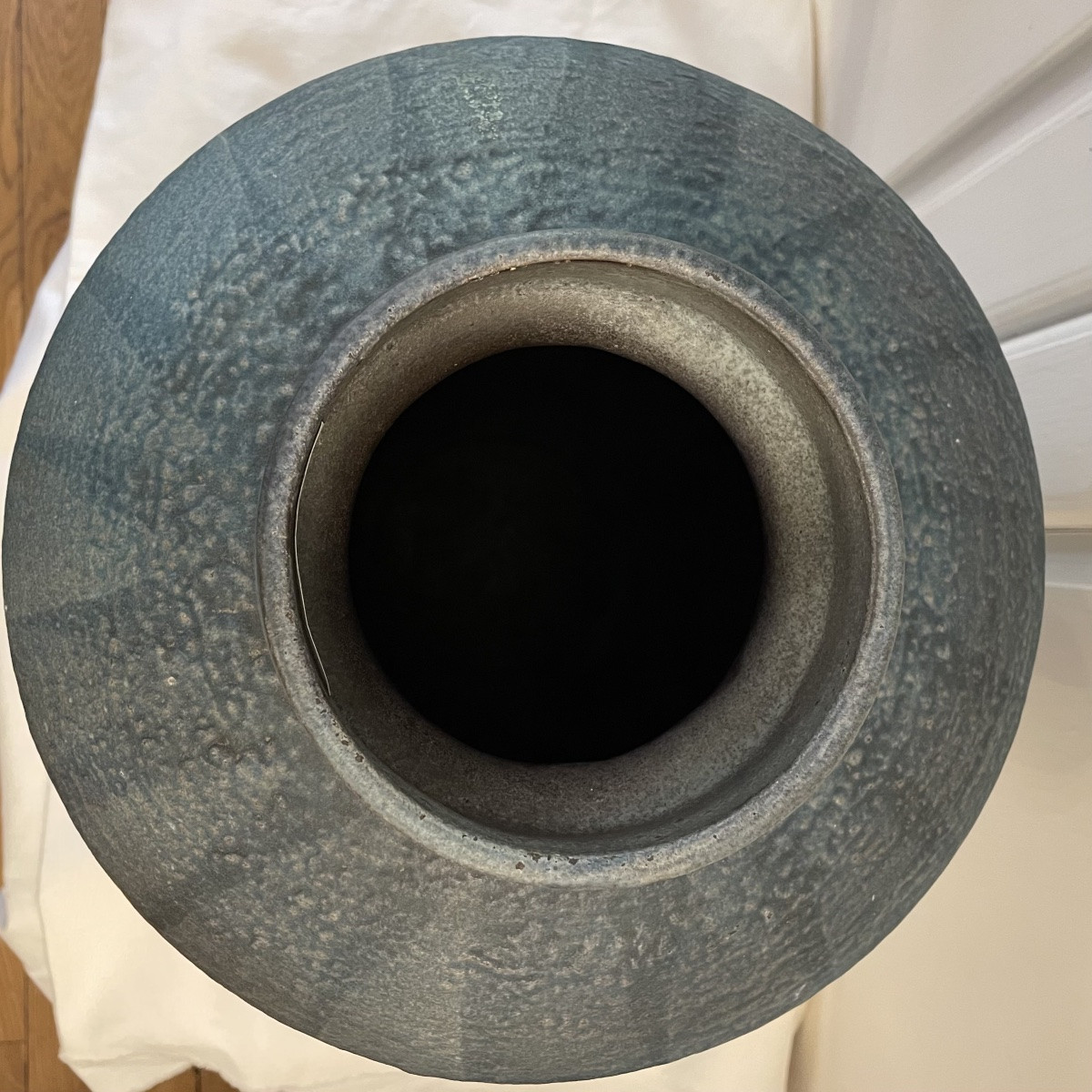 Grande Vase en céramique signé Karlsruhe-photo-2