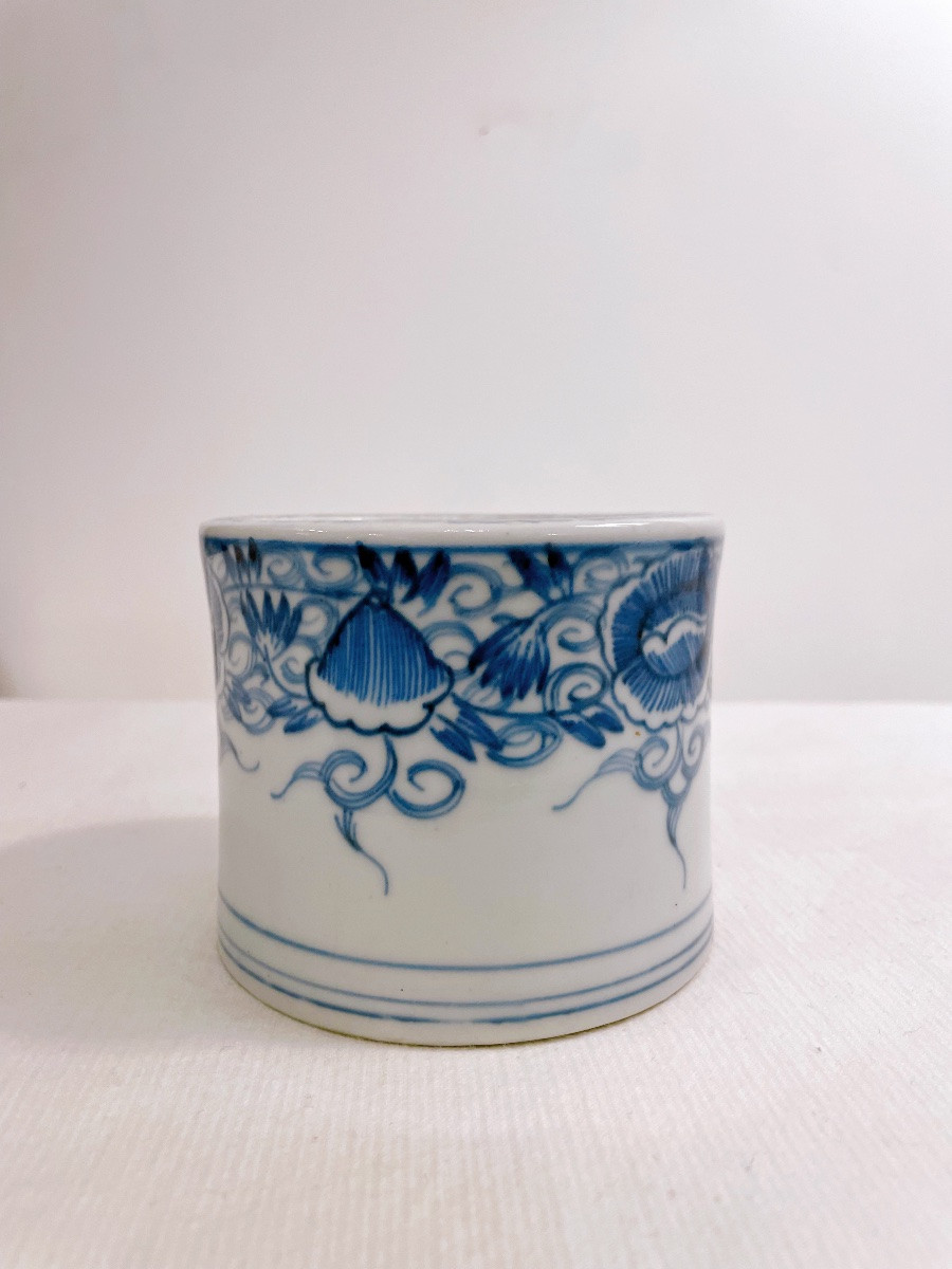Pot à feu en porcelaine japonaise Imari (Arita) vers 1830-photo-3