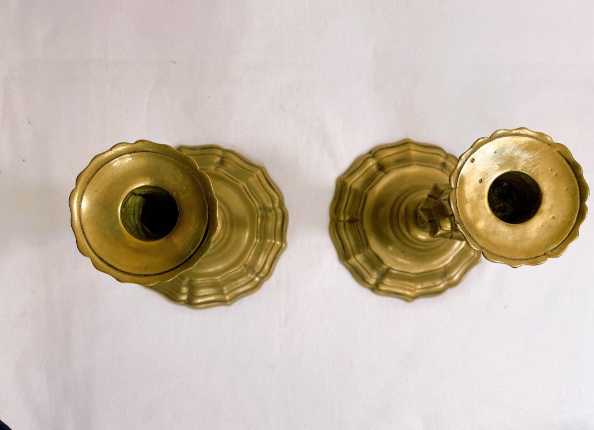 Pair Of 18th-century Bronze Candlesticks-photo-3