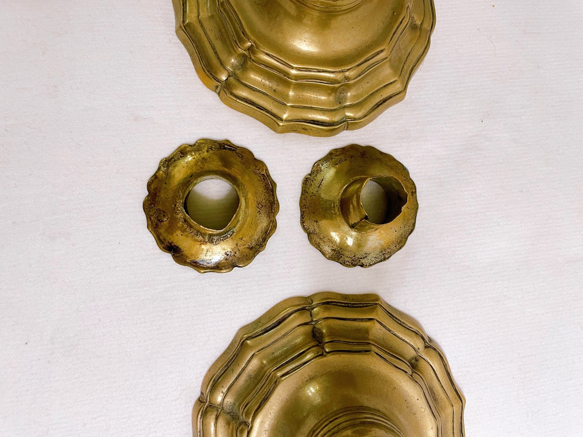 Pair Of 18th-century Bronze Candlesticks-photo-2