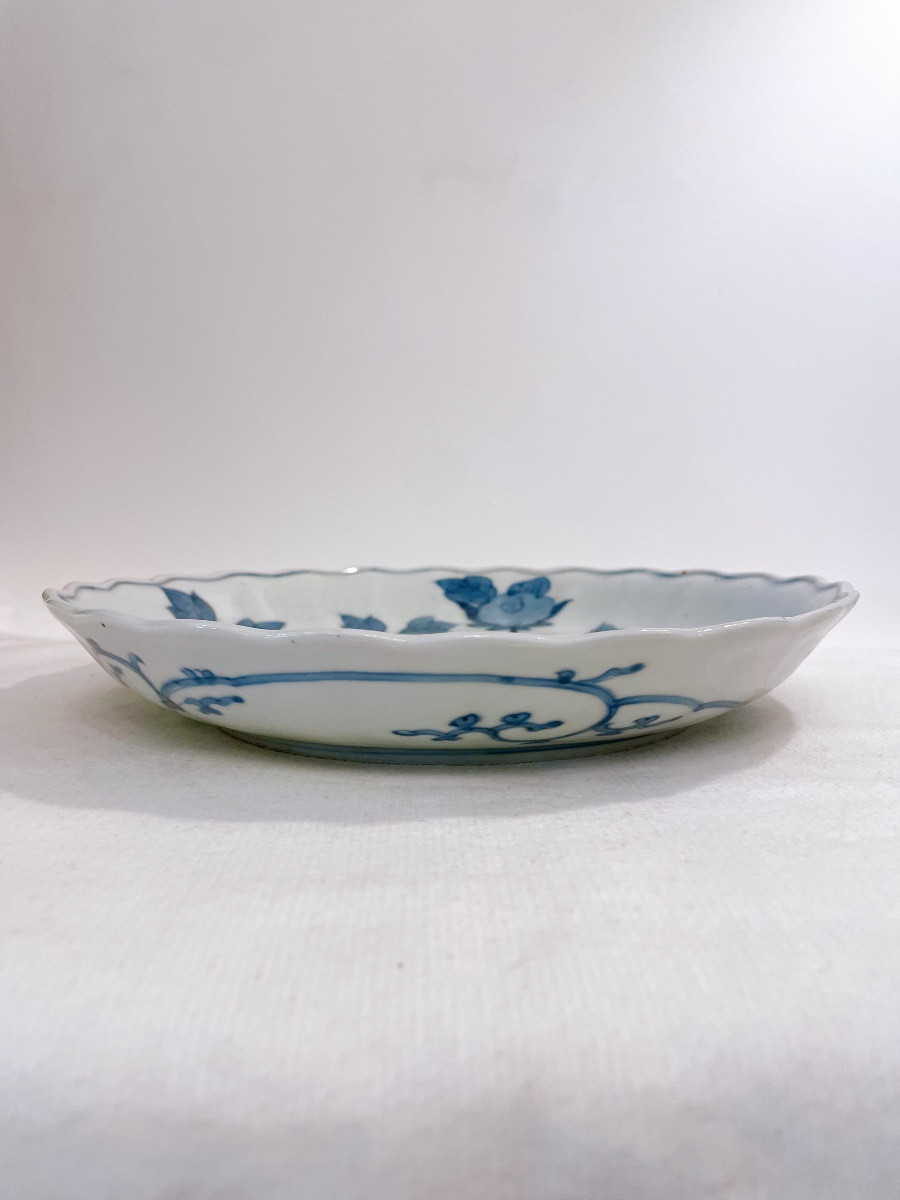 Early 18th Century Imari Porcelain Plate, Lion And Peony -photo-1