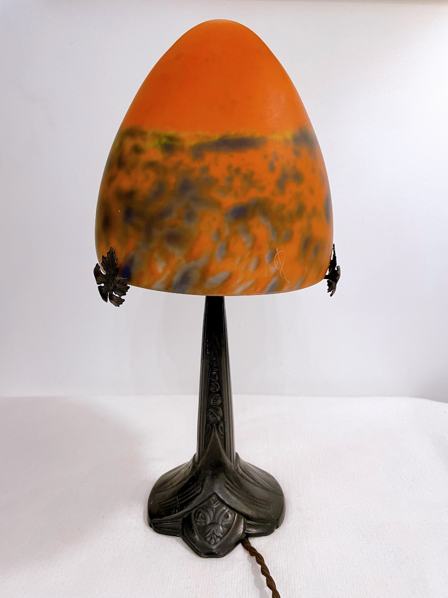 Lampe en pâtes de verre et en fer forgé art déco Tief