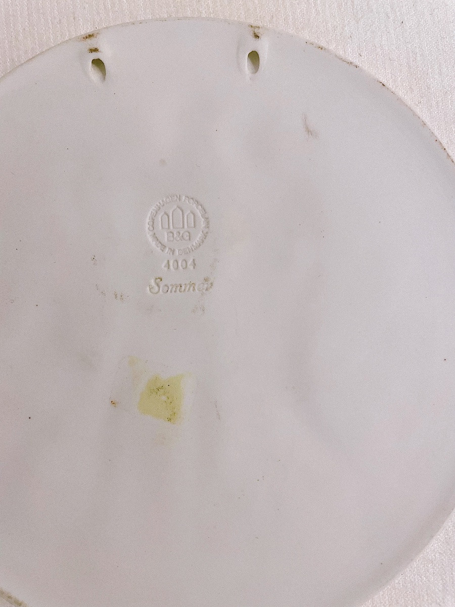 Paire De Médaillons En Biscuit De Royal Copenhagen De Style Empire-photo-1