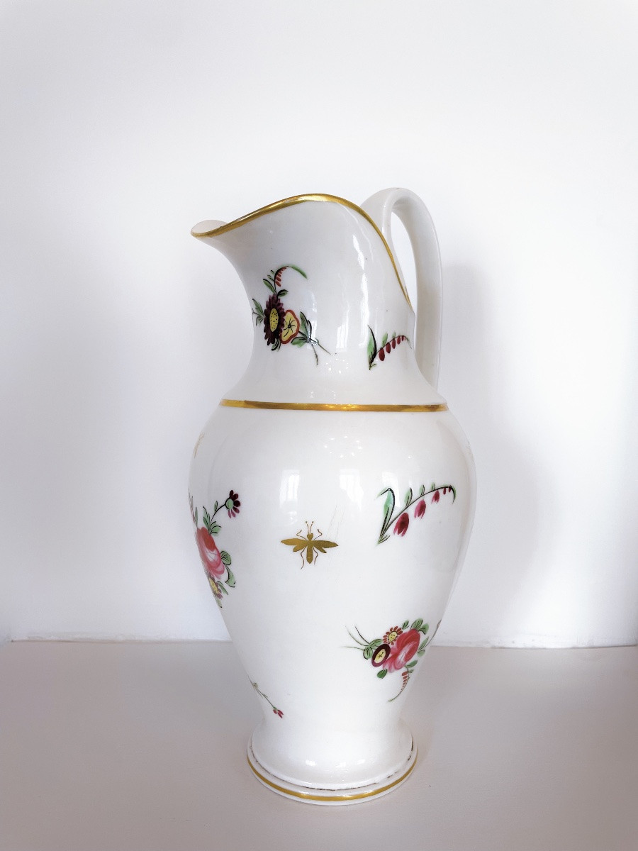Pichet en porcelaine tendre avec anse fine et haute 18eme-photo-2