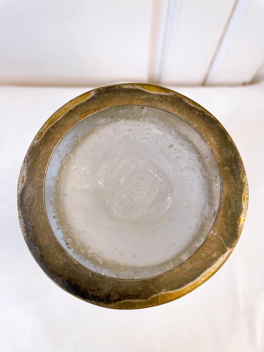 White Glass Paste Vase With A Floral Design In Brass By Maure-vieil-photo-4