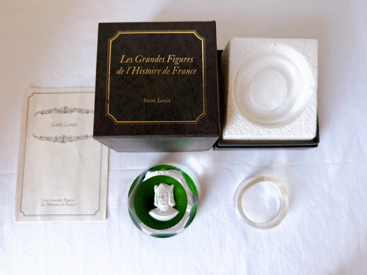 Saint-louis Cameo Set In Baccarat Crystal, Published By Le Médailler-photo-3