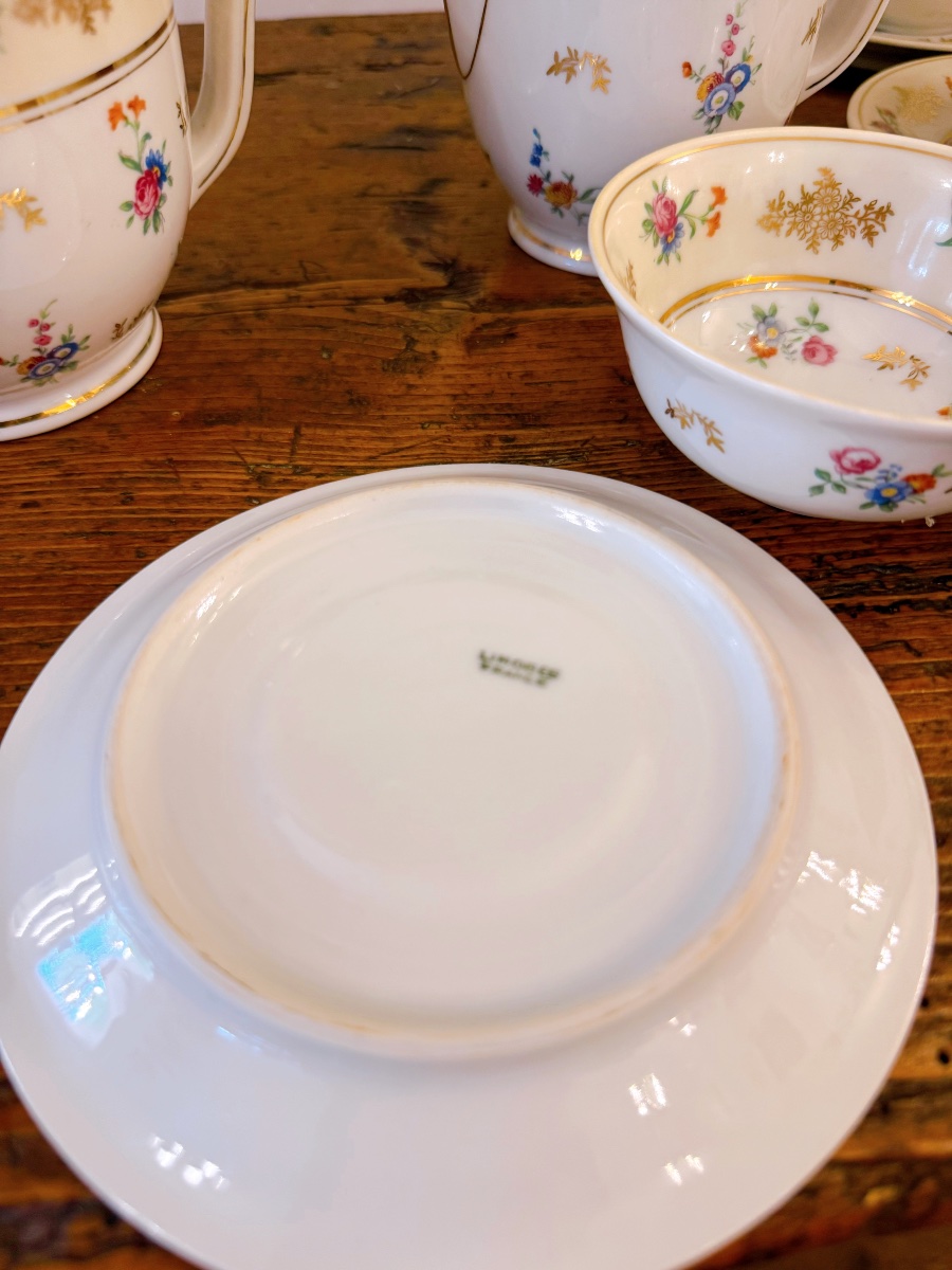 10 tasses et soucoupes Limoges Raynaud-photo-6