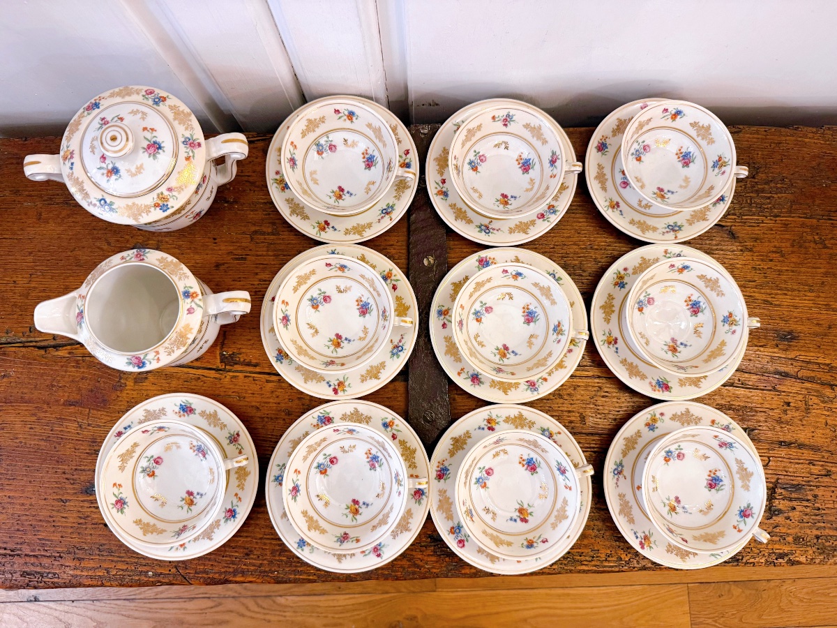 10 tasses et soucoupes Limoges Raynaud