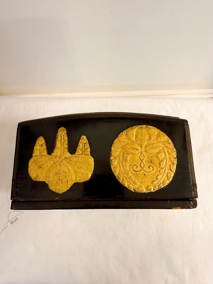 Ancienne boîte japonaise en bois laqué noir-photo-2