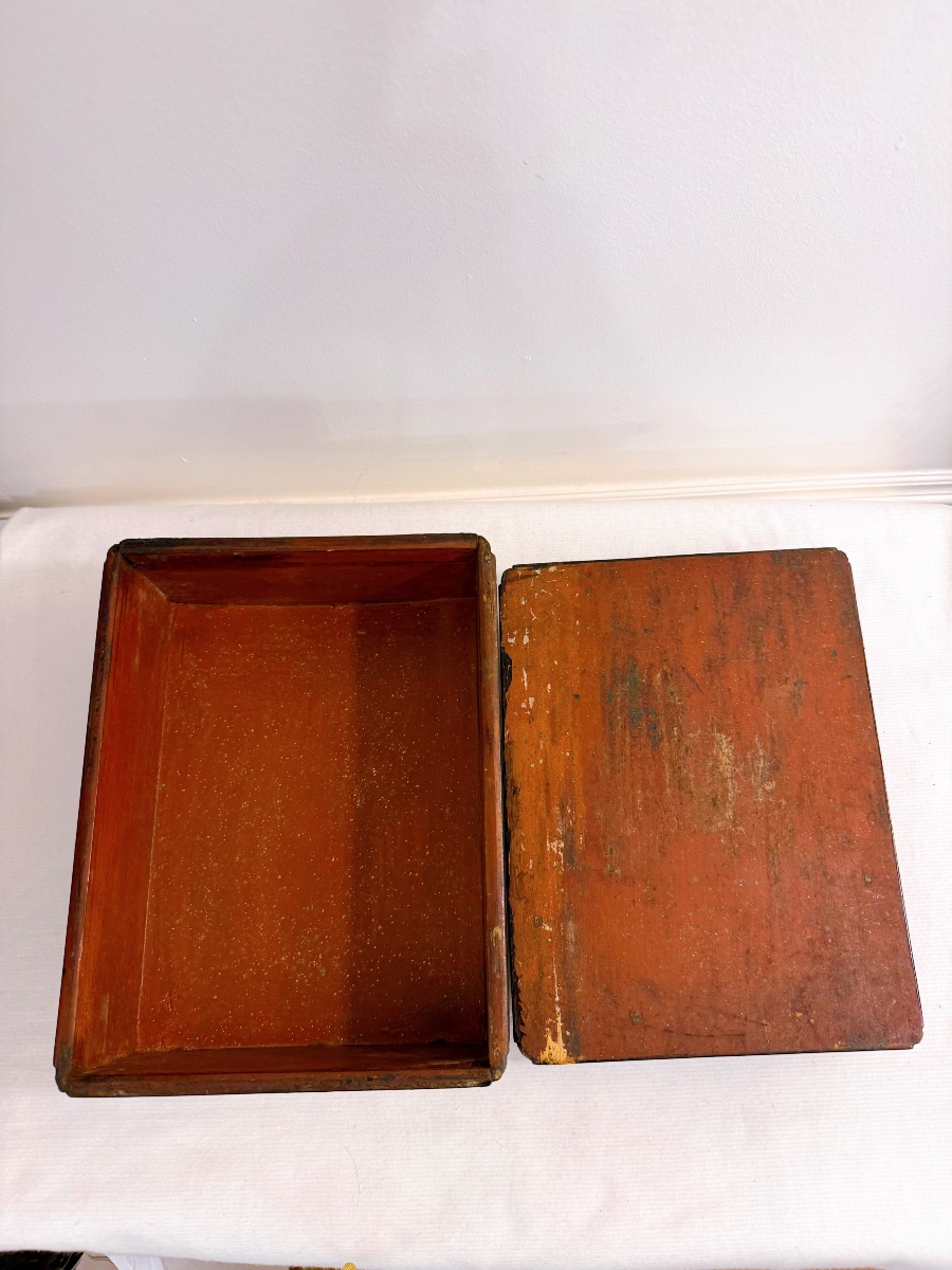 Ancienne boîte japonaise en bois laqué noir-photo-1