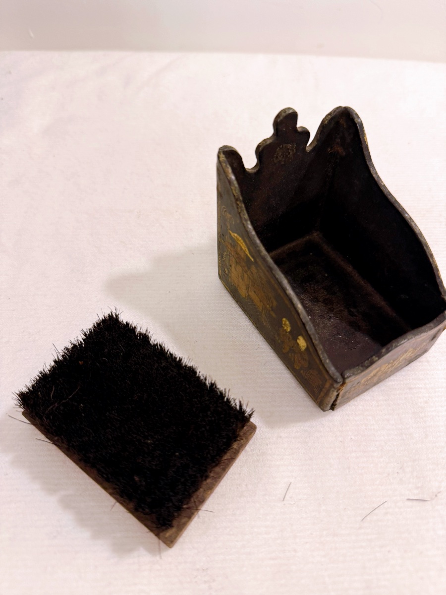 Petite boîte à brosses en papier mâché à décor de chinoiserie,  époque Napoléon III -photo-2