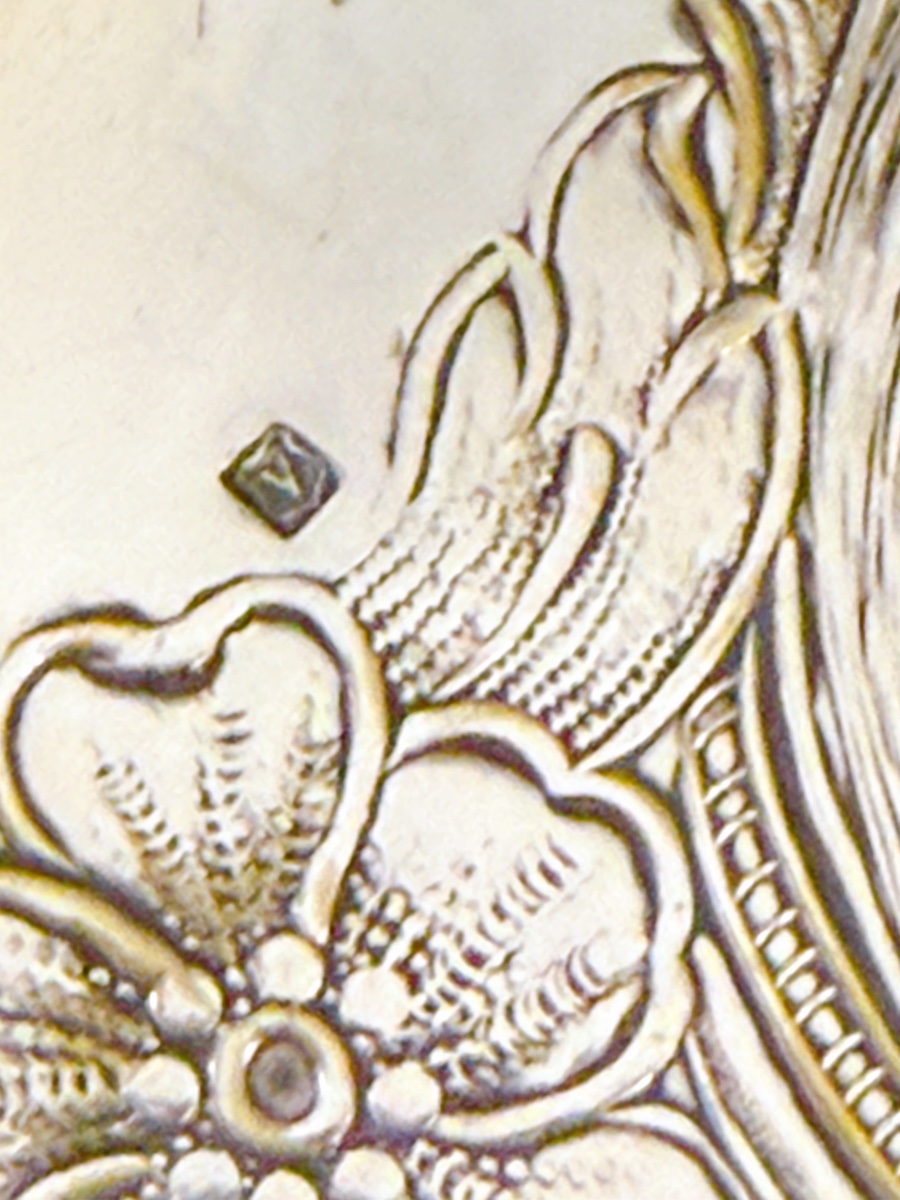 Silver-colored Metal Tray -photo-2