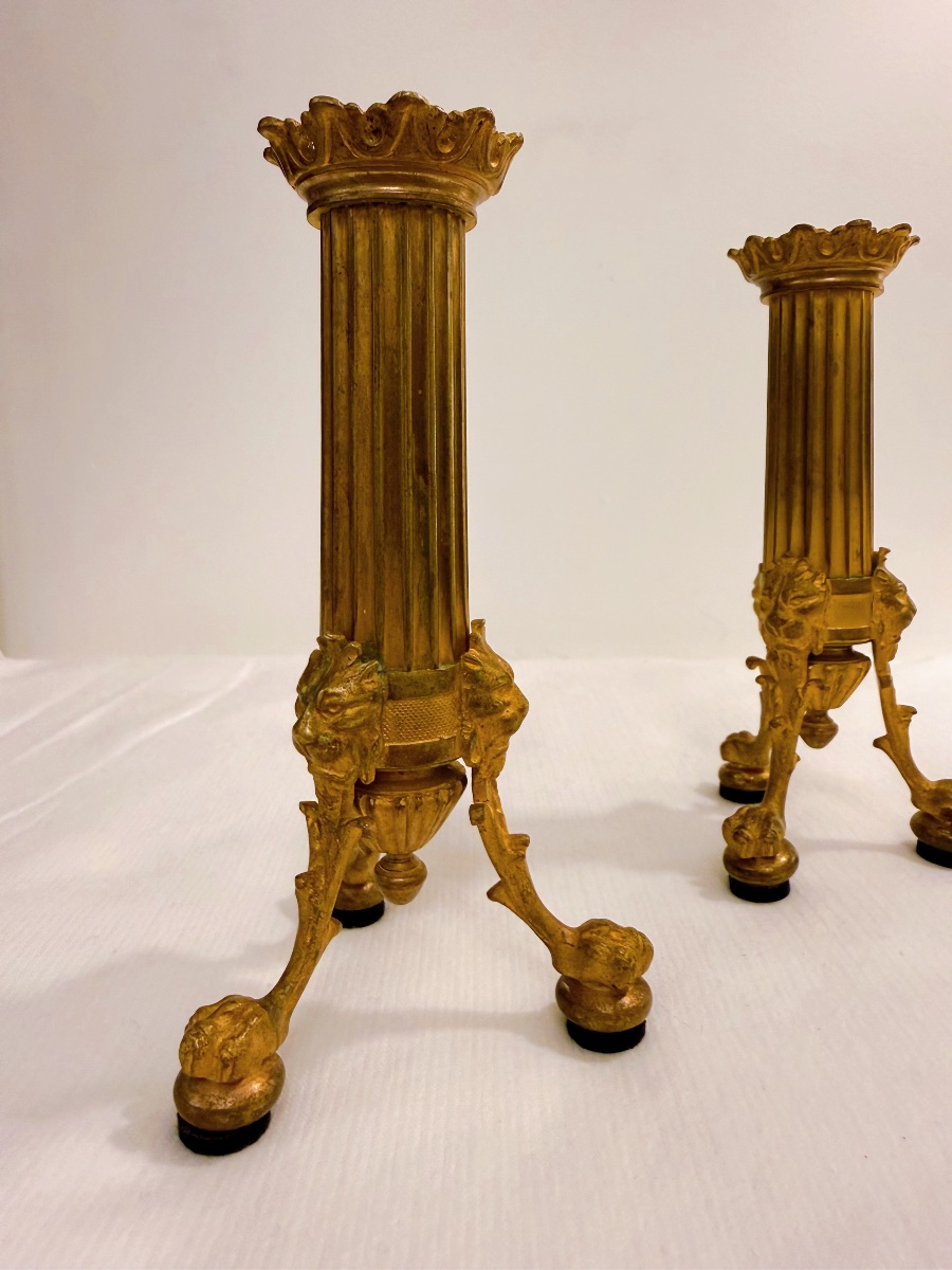 Pair Of Gilded Bronze Candlesticks Decorated With Lion's Claws-photo-1