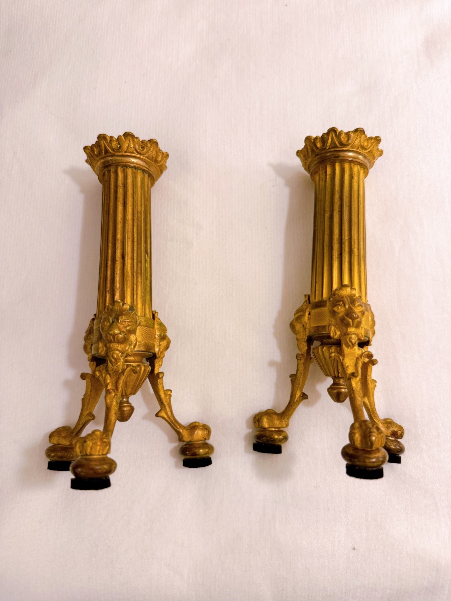 Pair Of Gilded Bronze Candlesticks Decorated With Lion's Claws-photo-2