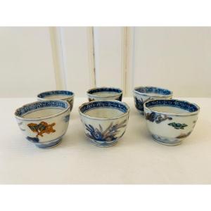 6 Petites Tasses bleues De Imari 18eme 