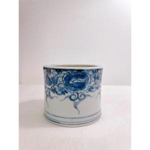 Pot à feu en porcelaine japonaise Imari (Arita) vers 1830