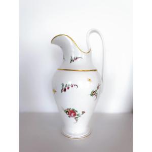 Porcelain Pitcher With Fine Handle And High 18th Century