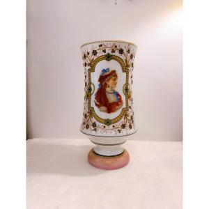 Vase en opaline 