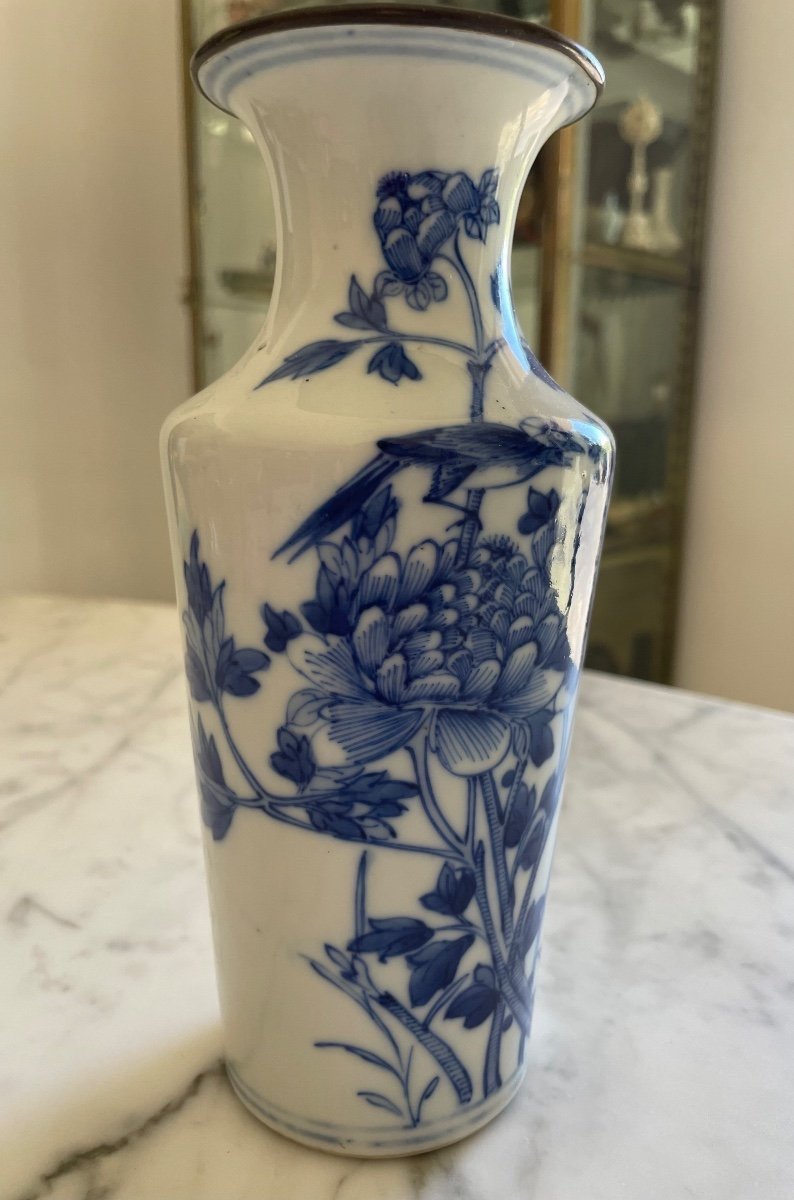 China 19th Century. Blue Vase From Hue With Floral And Bird Decor, Metal Circled Neck-photo-1