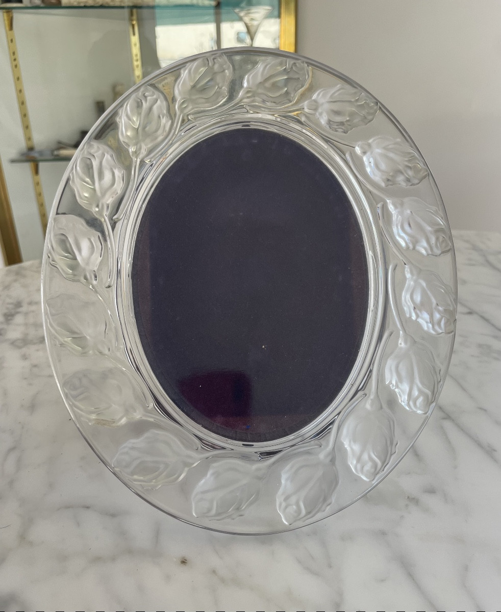 Cadre de photo Ovale Aux Boutons De Roses, dans le goût de Lalique 