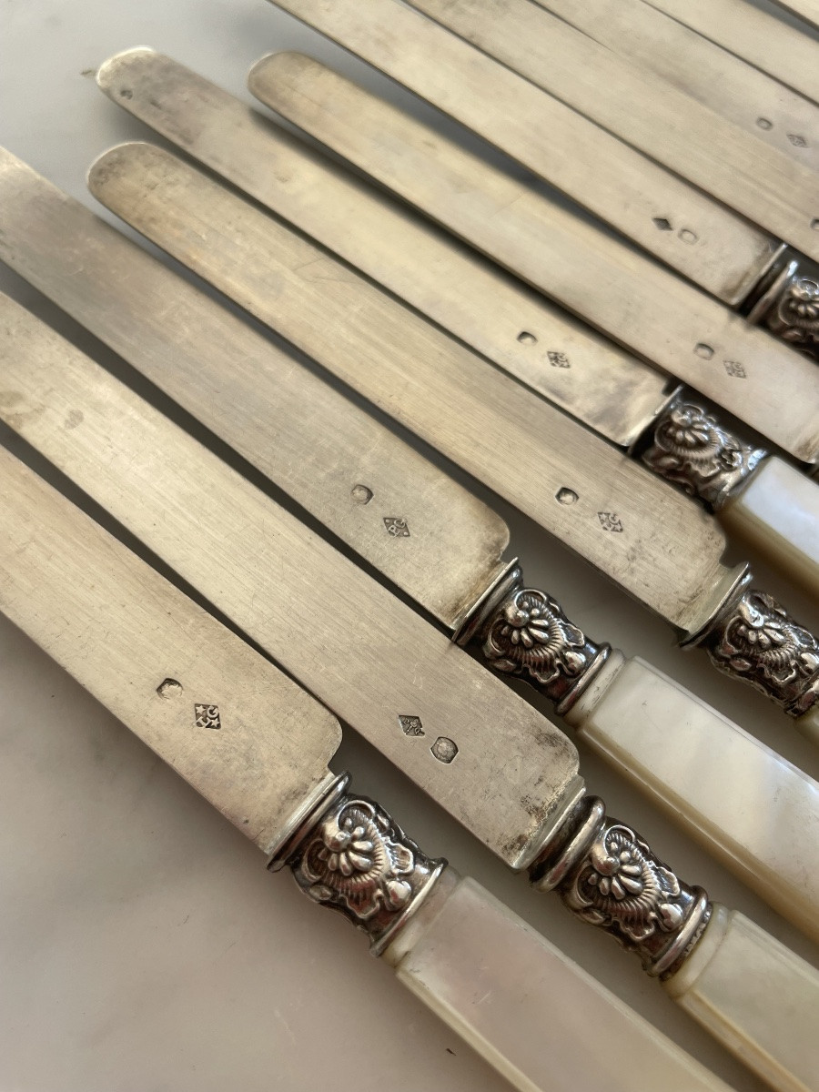 Set Of Twelve Dessert Knives With Mother-of-pearl Handles And Solid Silver Blades -photo-3