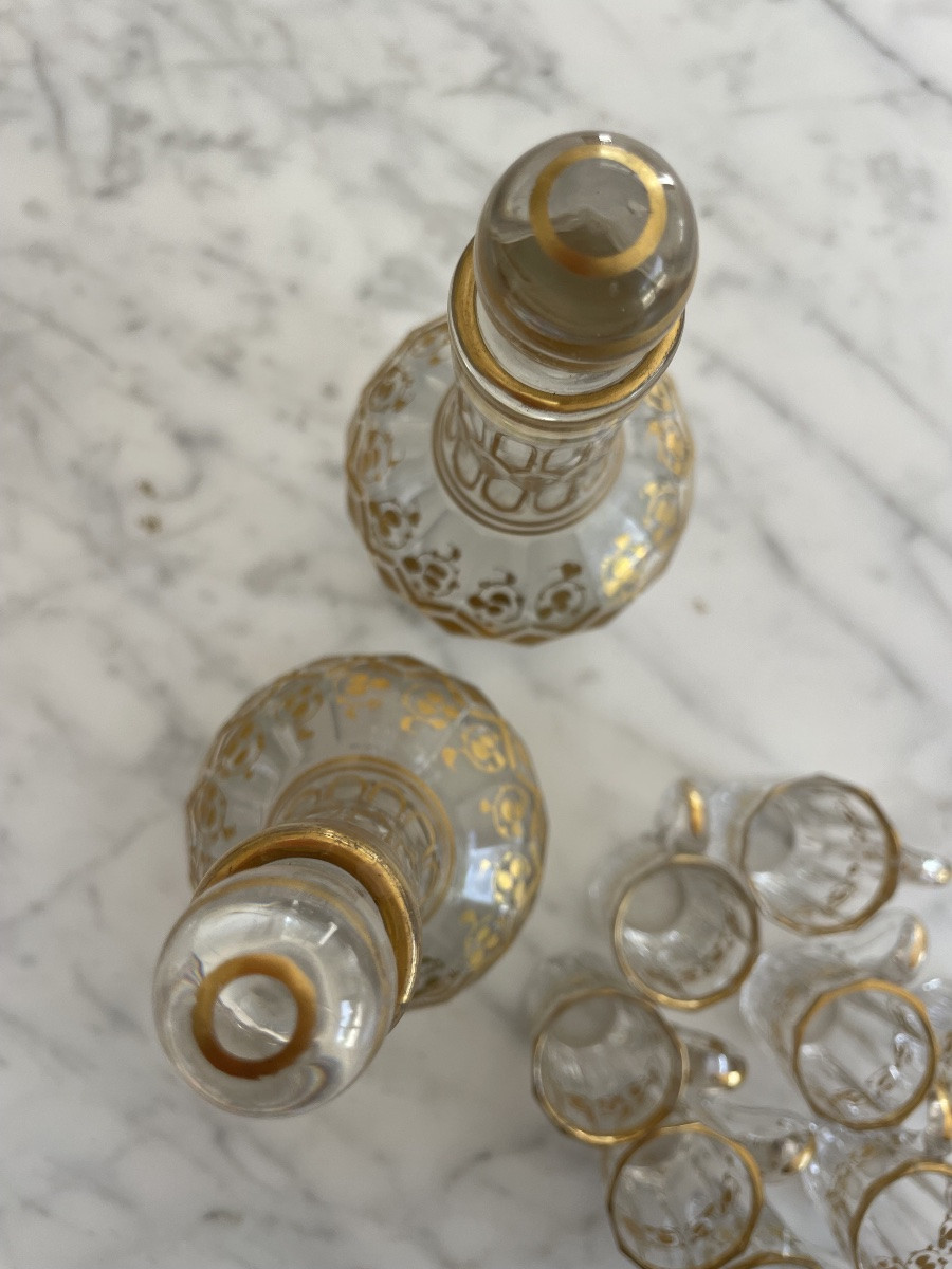 “attributed To Baccarat” Cut Crystal Liqueur Service With Gold Highlights-photo-2