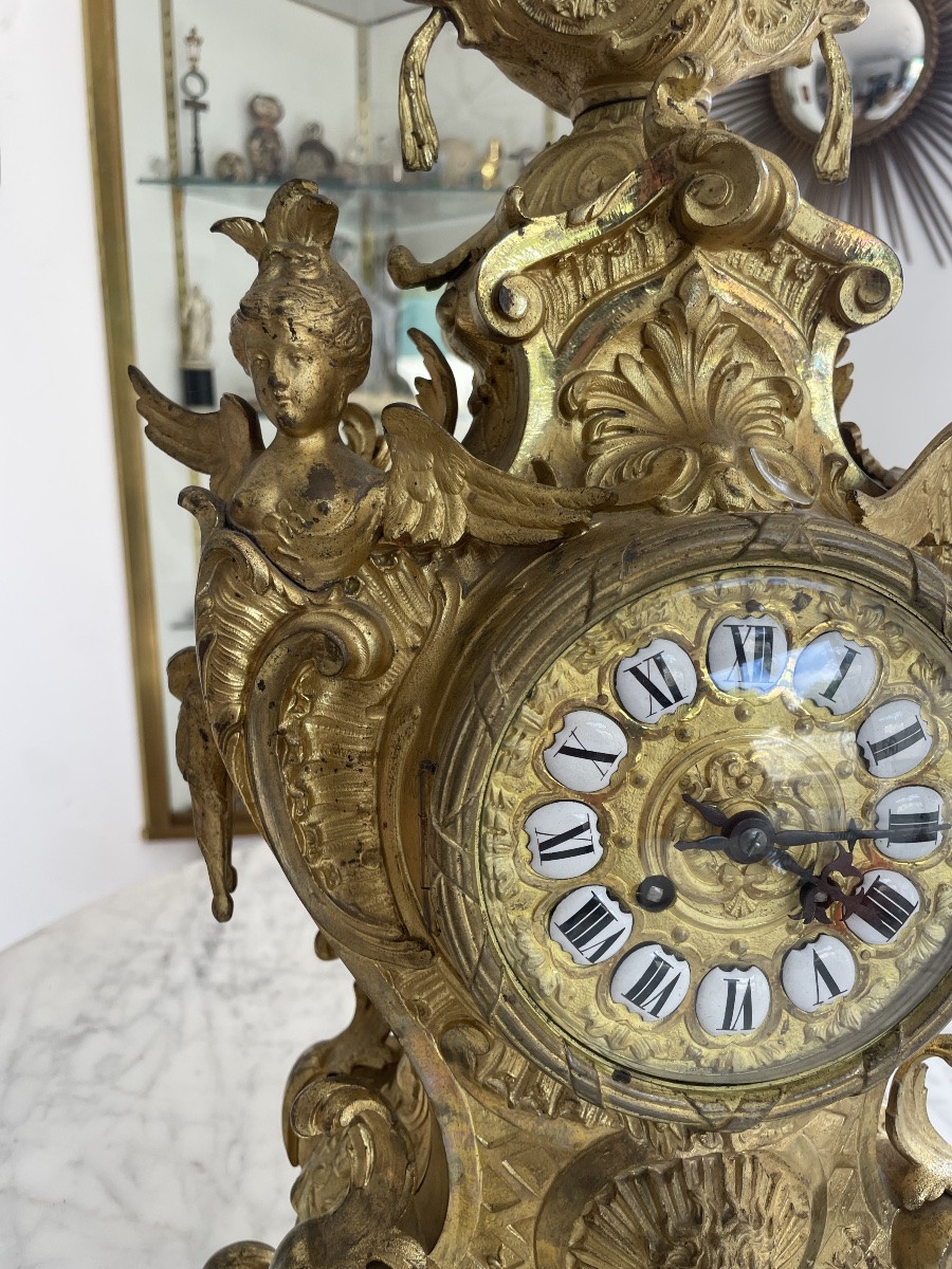 Louis XV Style Cartel Clock Circa 1900 In Gilt Bronze Finely Chiseled With Foliage-photo-2