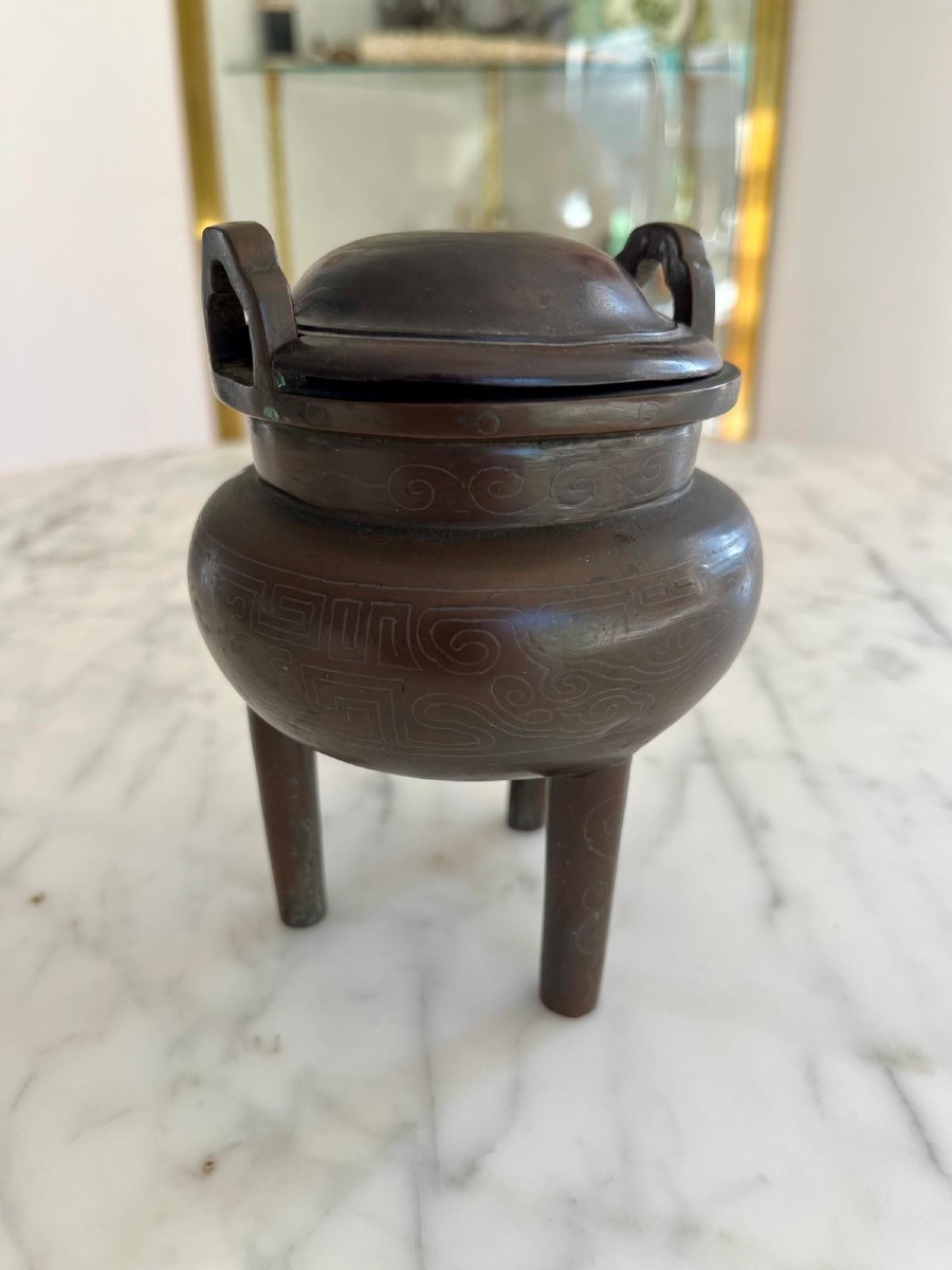 Tripod Perfume Burner In Bronze And Silver Inlays. 17th-18th Century.