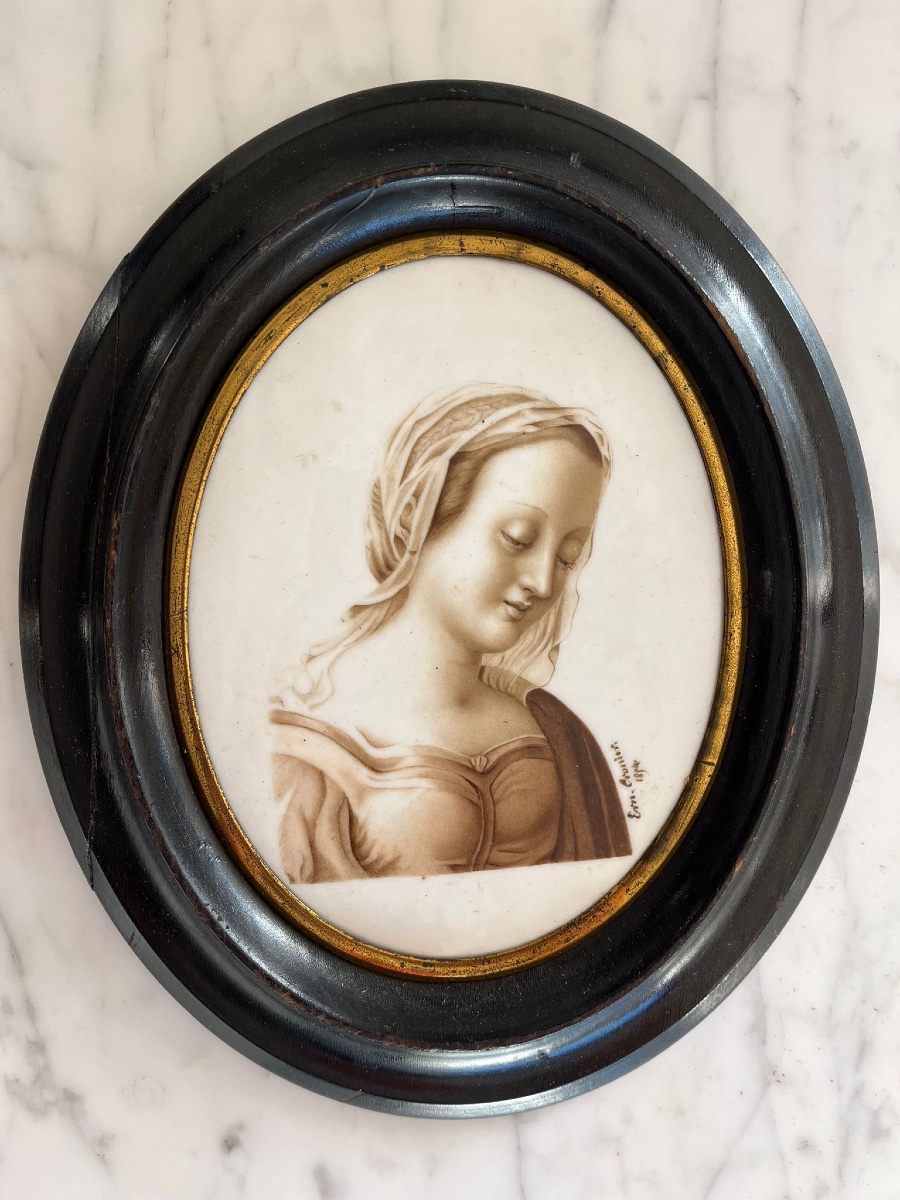 La vierge Marie, portrait peint sur porcelaine. Époque Napoléon III