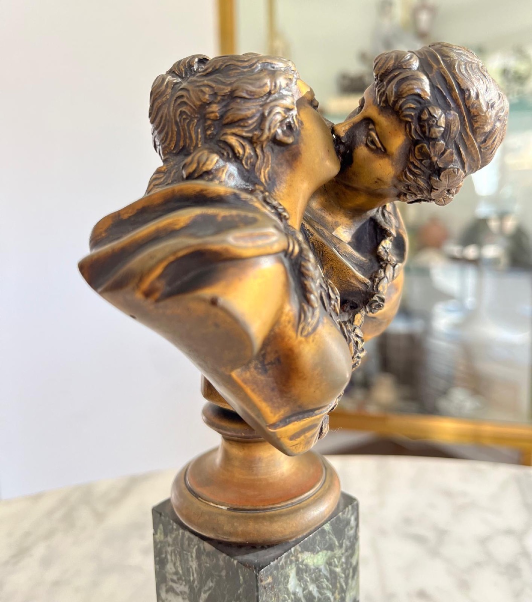 Jean-antoine Houdon (1741-1828) After - The Kiss. Bronze Sculpture With A Gilt Patina-photo-2