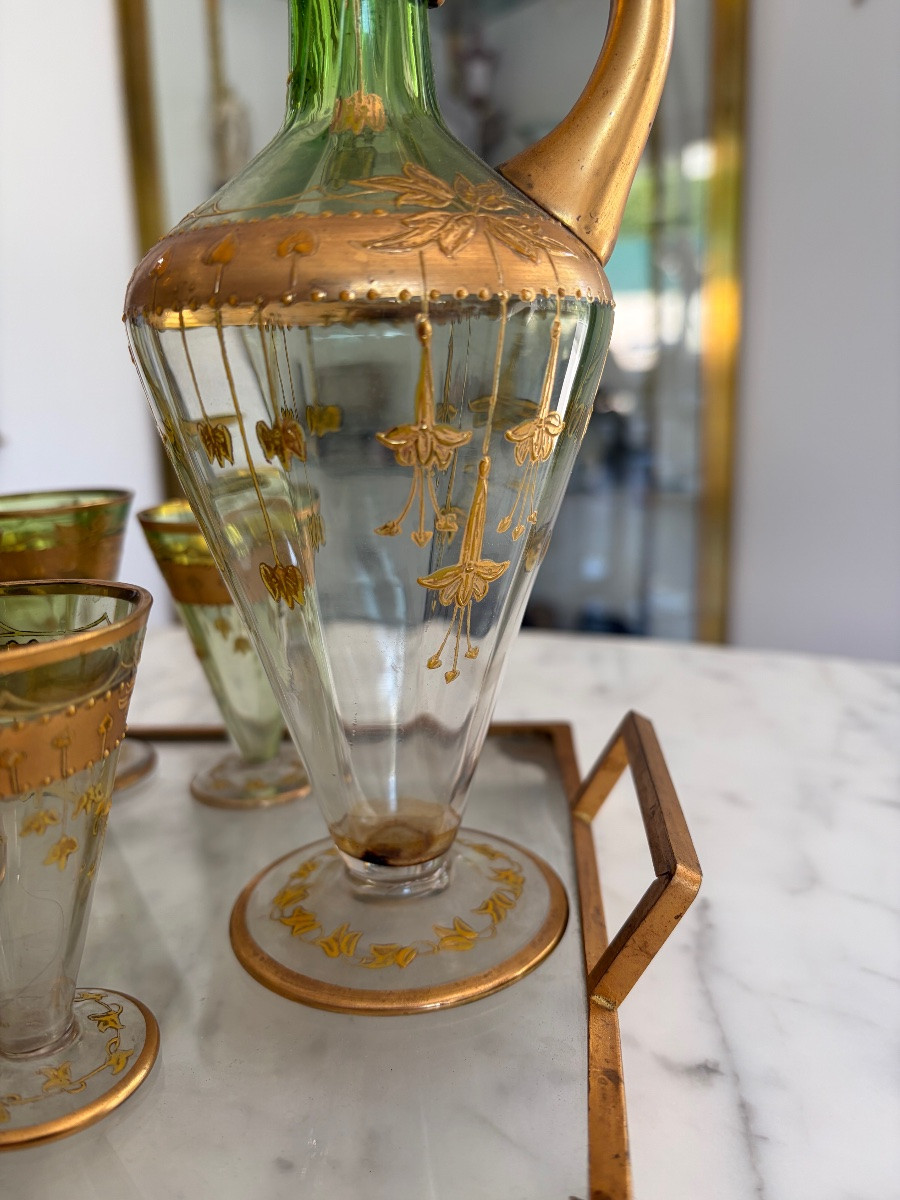 SERVICE à LIQUEUR en verre de couleur verte, à décor de filets dorés -photo-4