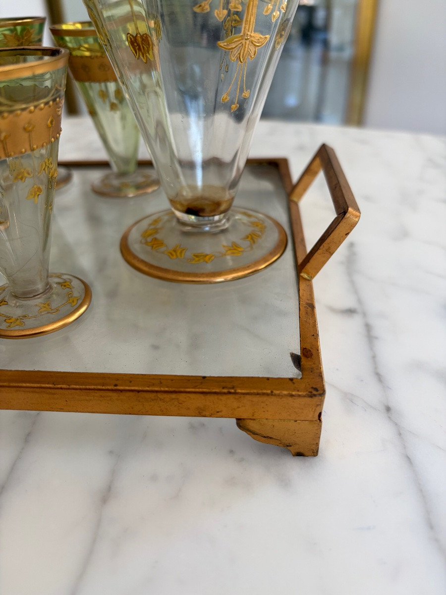 SERVICE à LIQUEUR en verre de couleur verte, à décor de filets dorés -photo-1