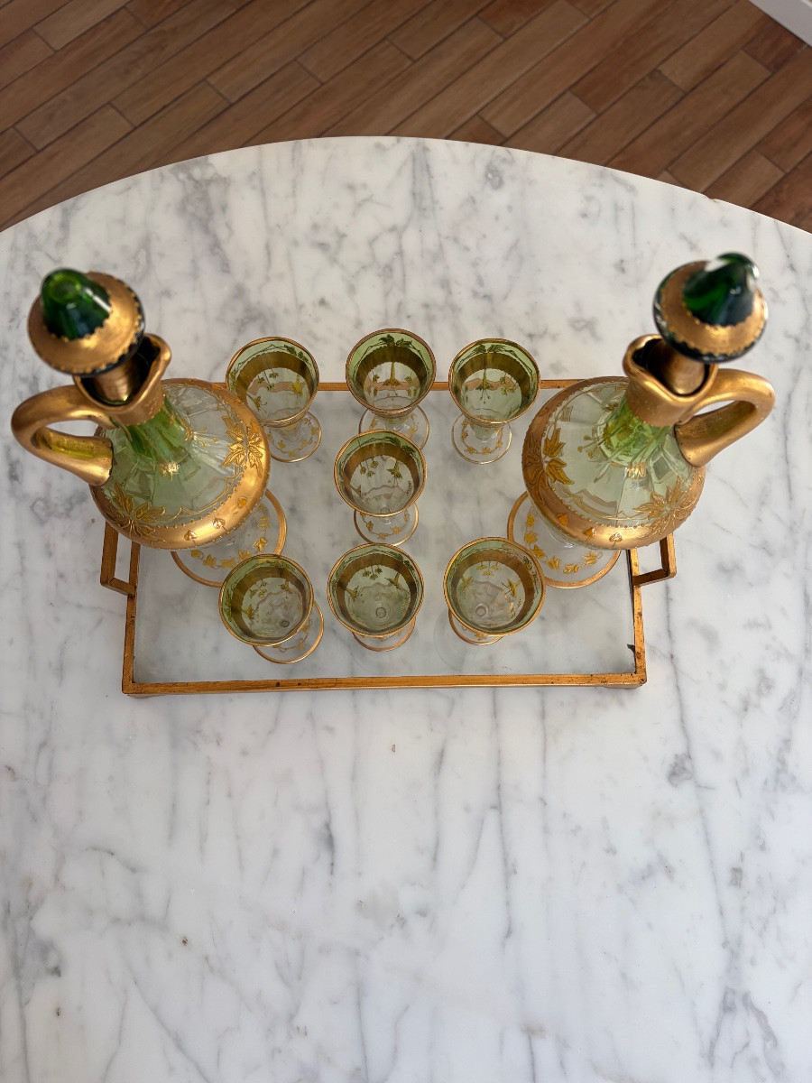 SERVICE à LIQUEUR en verre de couleur verte, à décor de filets dorés -photo-3