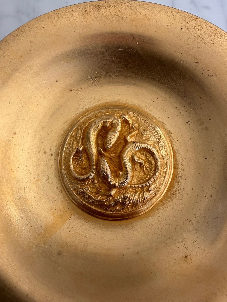 Jules MOIGNIEZ (1835-1894) Coupe à anses sur pied en bronze doré à décor naturaliste -photo-3
